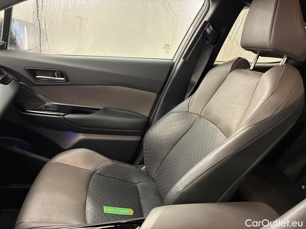  Toyota  C-HR TOYOTA  / 2016 / 5P / SUV 1.8 HYBRIDE 122 DISTINCTIVE #8