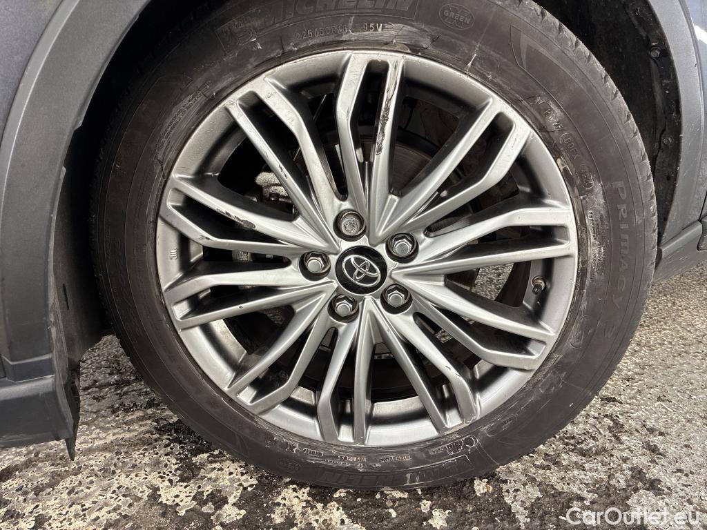  Toyota  C-HR TOYOTA  / 2016 / 5P / SUV 1.8 HYBRIDE 122 DISTINCTIVE #2