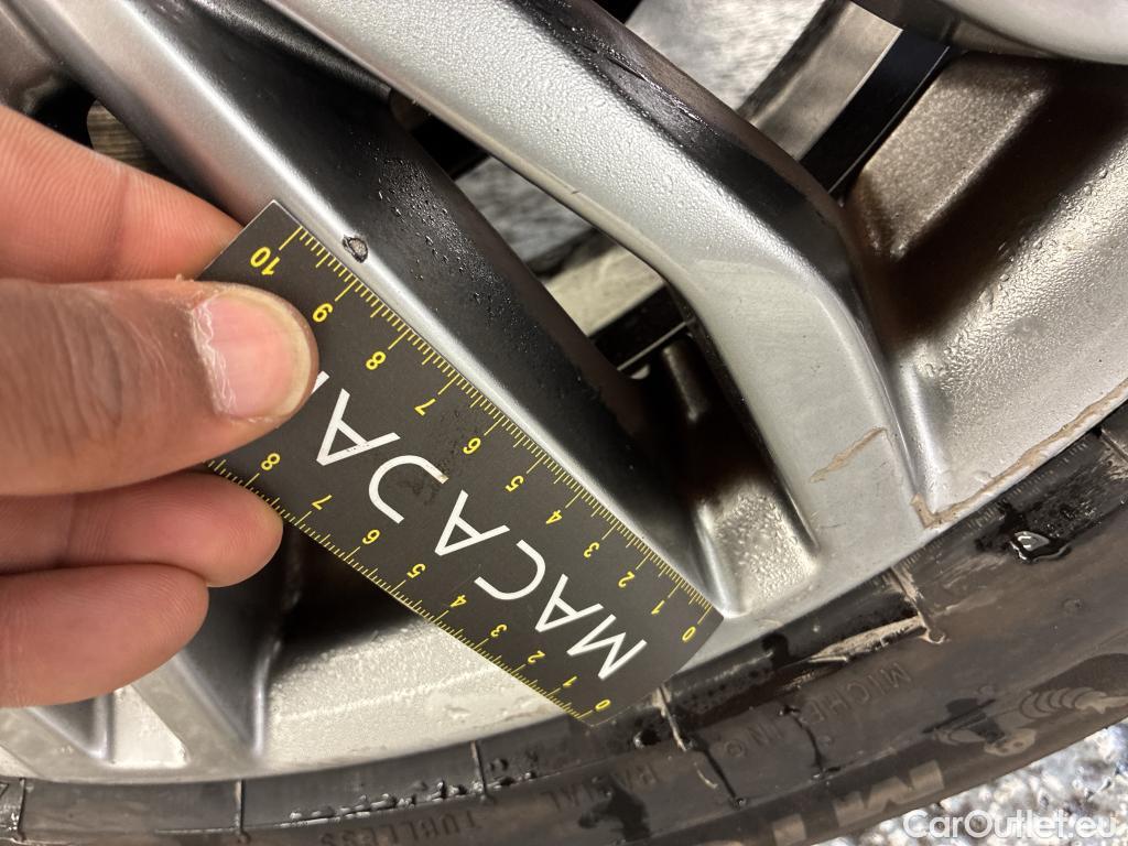  Toyota  C-HR TOYOTA  / 2016 / 5P / SUV 1.8 HYBRIDE 122 DISTINCTIVE #14