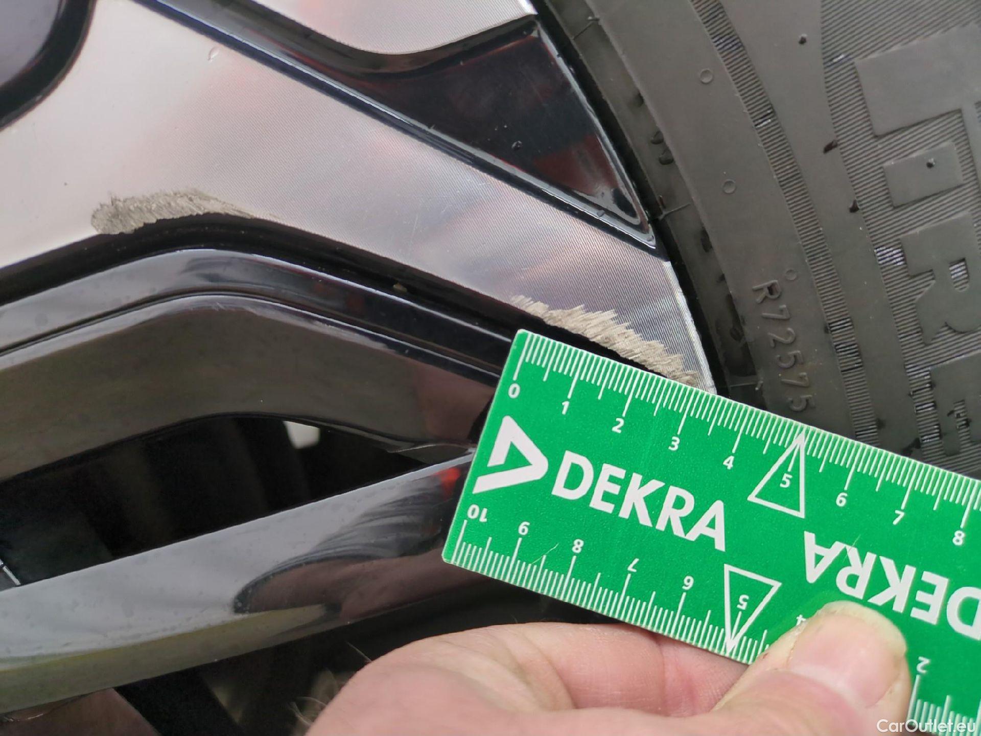  Citroen  C4  X Shine 1.2 PureTech 130CV BVA8 6E #10