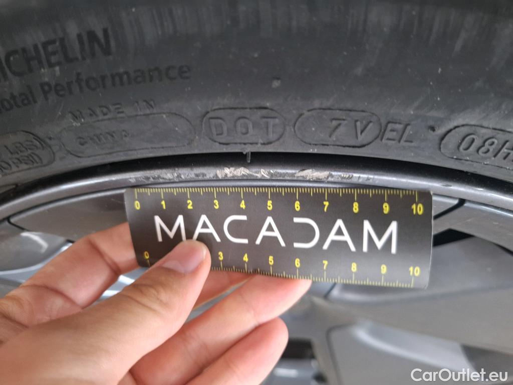  Tesla  Model 3 TESLA  / 2018 / 4P / Berline Grande Autonomie #7