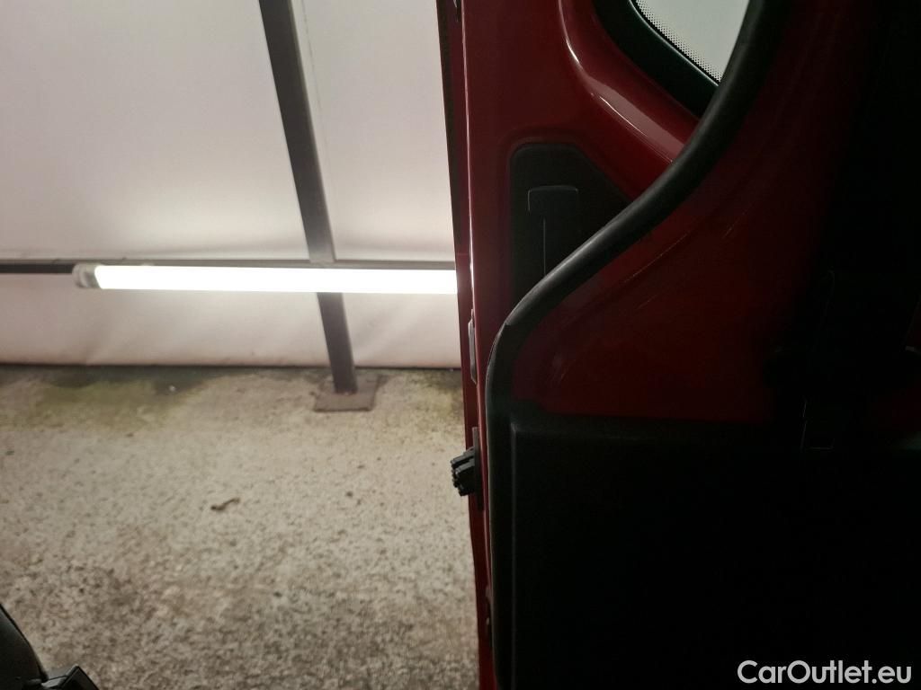  Opel  Vivaro  B Fourgon /Combi Combi L2H1 2 9t 1.6 turbo 125CV BVM6 9 Sieges E6 #4