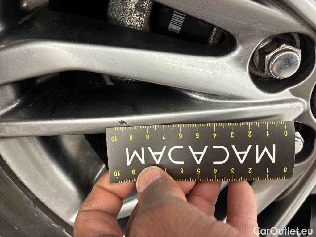  Toyota  C-HR TOYOTA  / 2016 / 5P / SUV 1.8 HYBRIDE 122 DISTINCTIVE #7