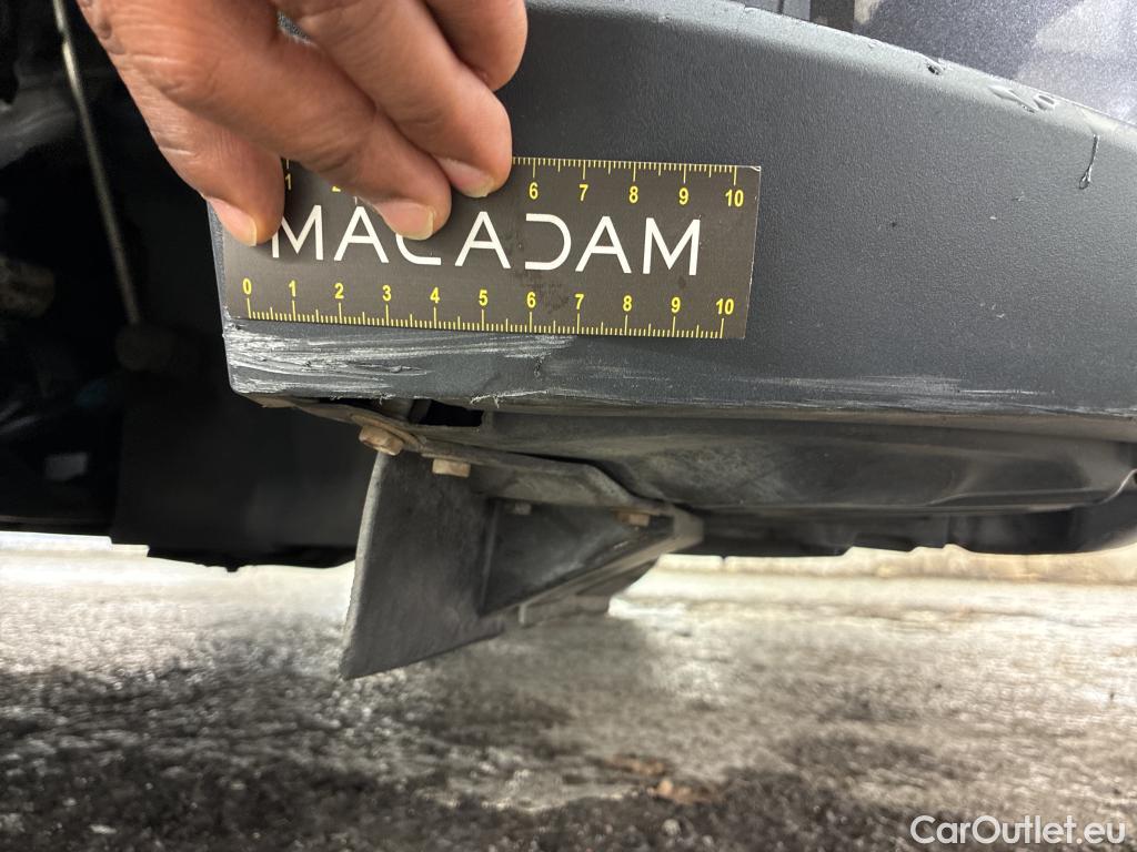  Toyota  C-HR TOYOTA  / 2016 / 5P / SUV 1.8 HYBRIDE 122 DISTINCTIVE #21