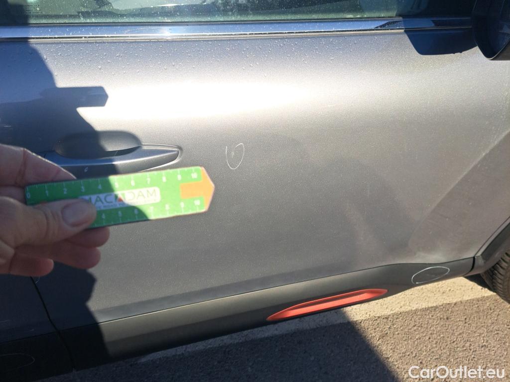  Citroen  C4 CITROEN  / 2020 / 5P / berlina con portón PureTech 130 S&S 6v Feel Pack #19