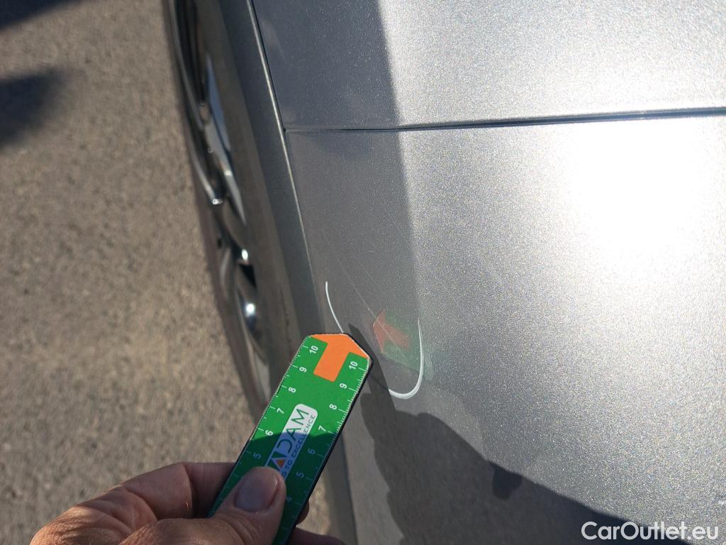  Citroen  C4 CITROEN  / 2020 / 5P / berlina con portón PureTech 130 S&S 6v Feel Pack #18