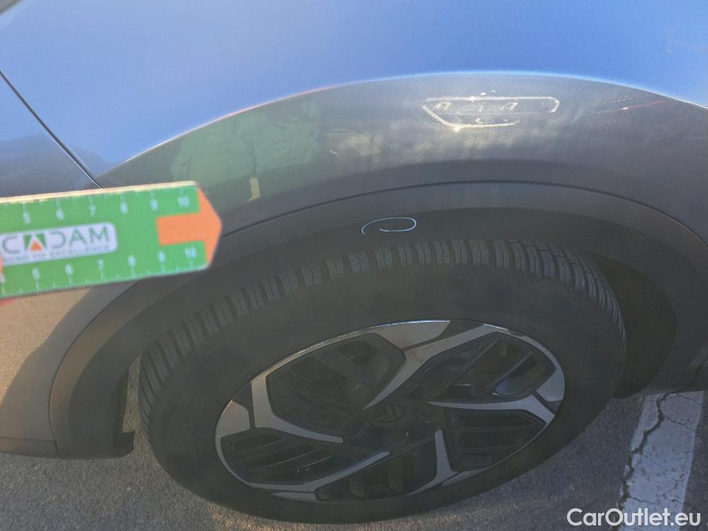  Citroen  C4 CITROEN  / 2020 / 5P / berlina con portón PureTech 130 S&S 6v Feel Pack #29