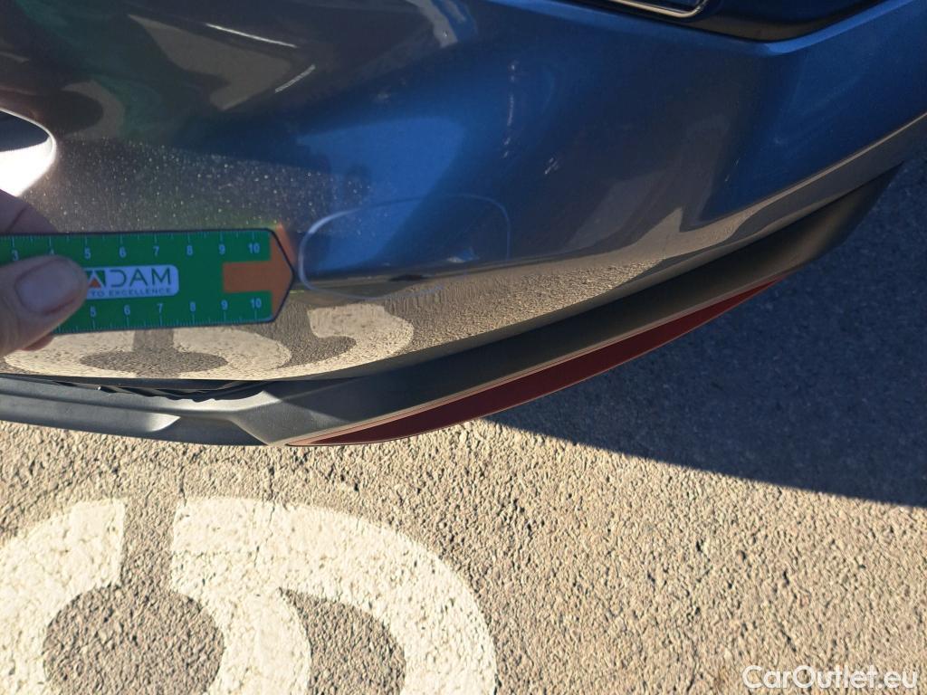  Citroen  C4 CITROEN  / 2020 / 5P / berlina con portón PureTech 130 S&S 6v Feel Pack #17