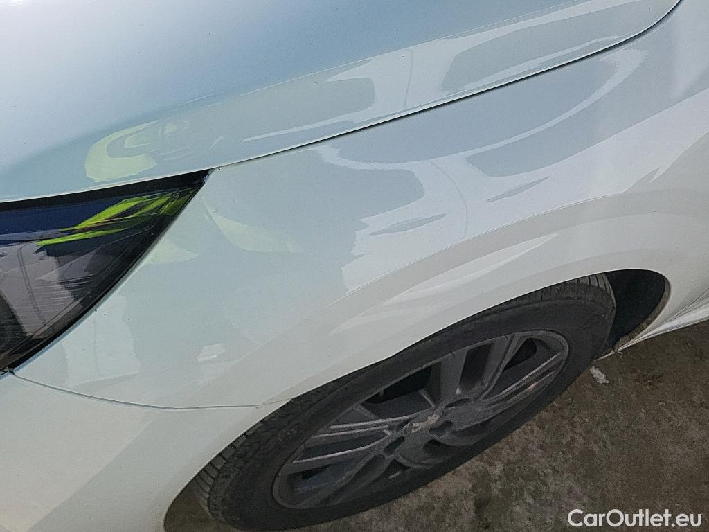  Peugeot  208 PEUGEOT  / 2019 / 5P / berlina con portón BlueHDi 73kW (100CV) Active Pack (AC) #5