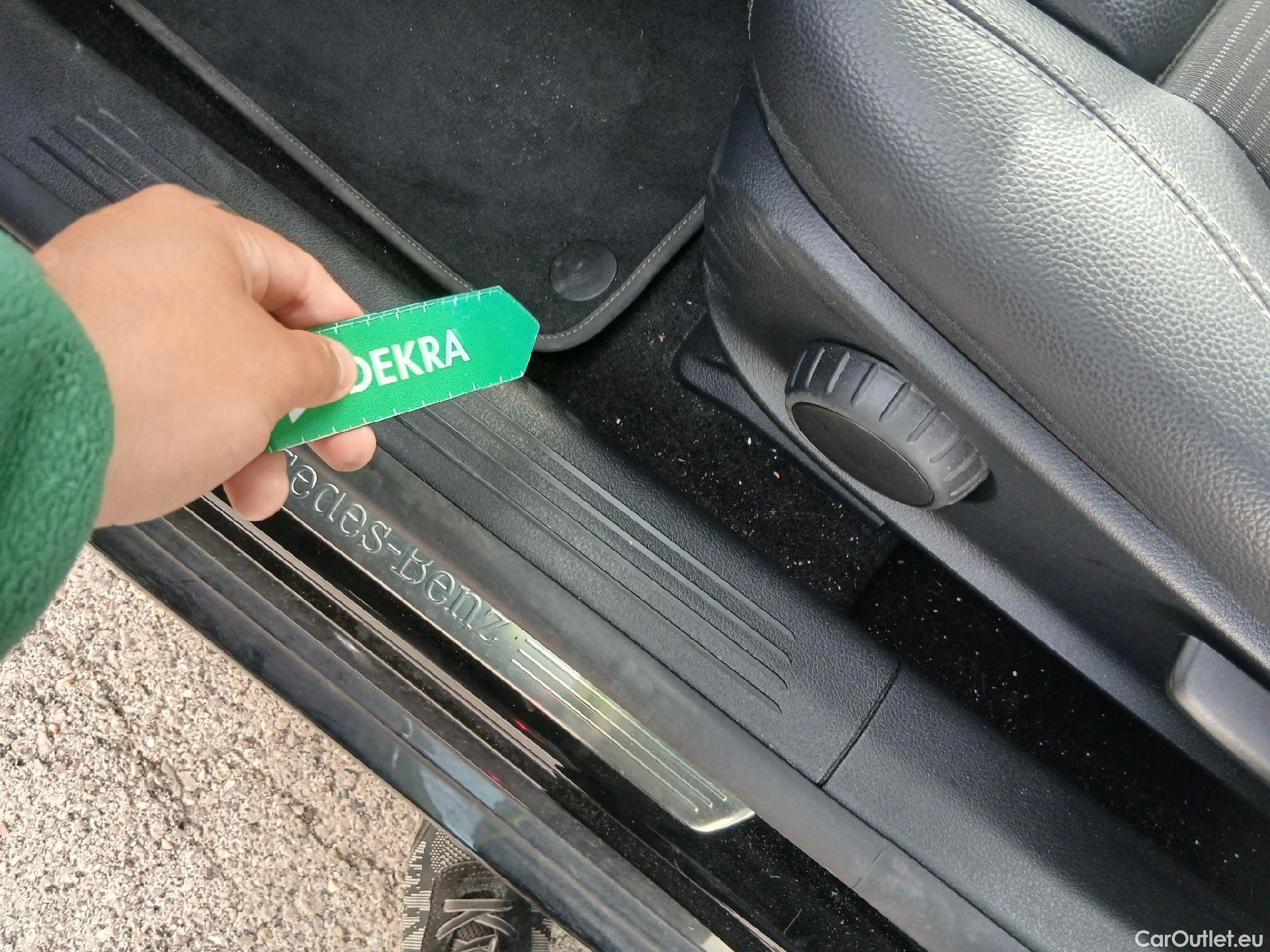  Mercedes  CLA-Klasse MERCEDES-BENZ CLA / 2019 / 4P / coupé CLA 220 D DCT #2