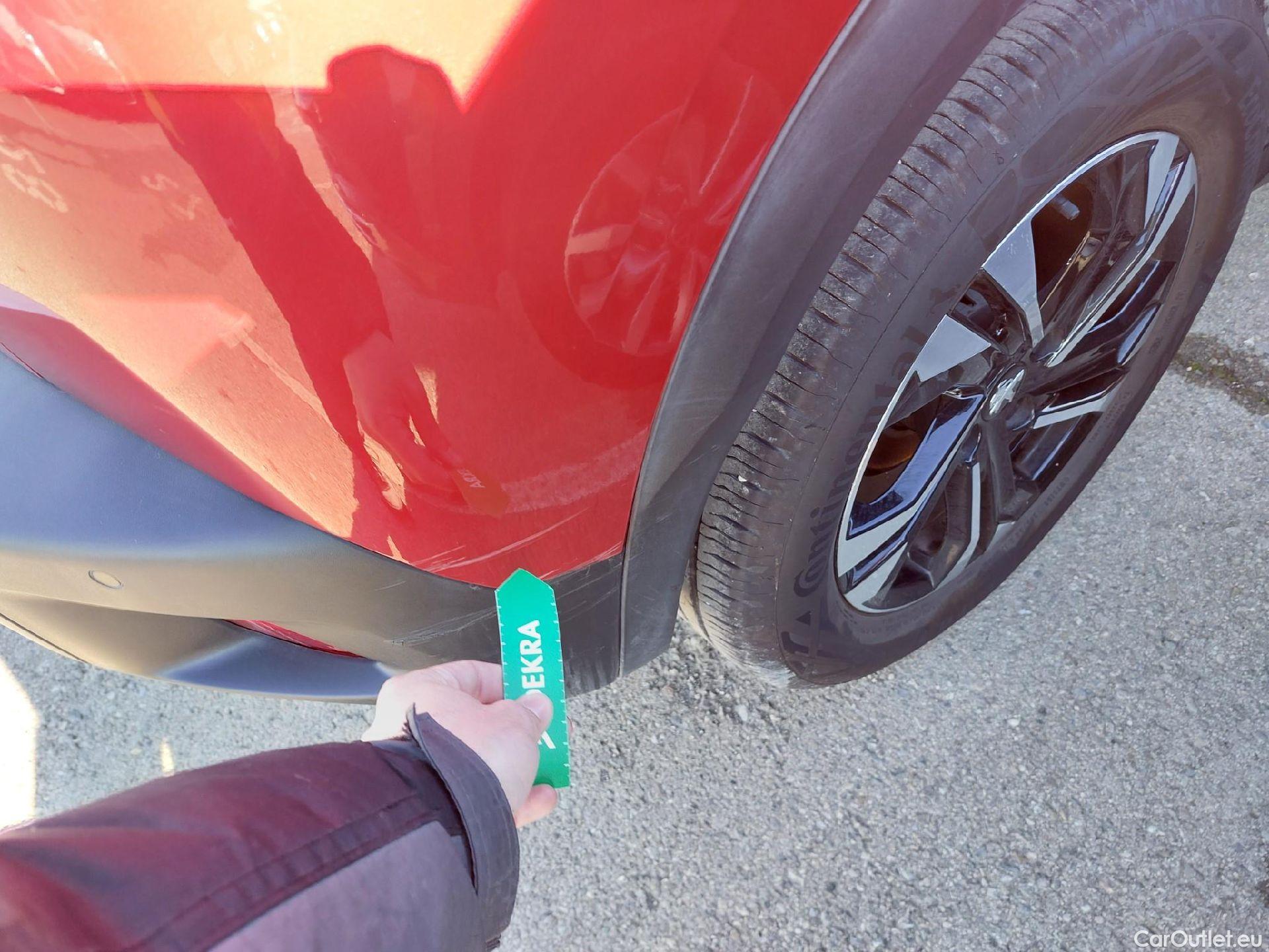  Peugeot  2008 PEUGEOT  / 2019 / 5P / todoterreno Allure Puretech 130 S&S EAT8 #18