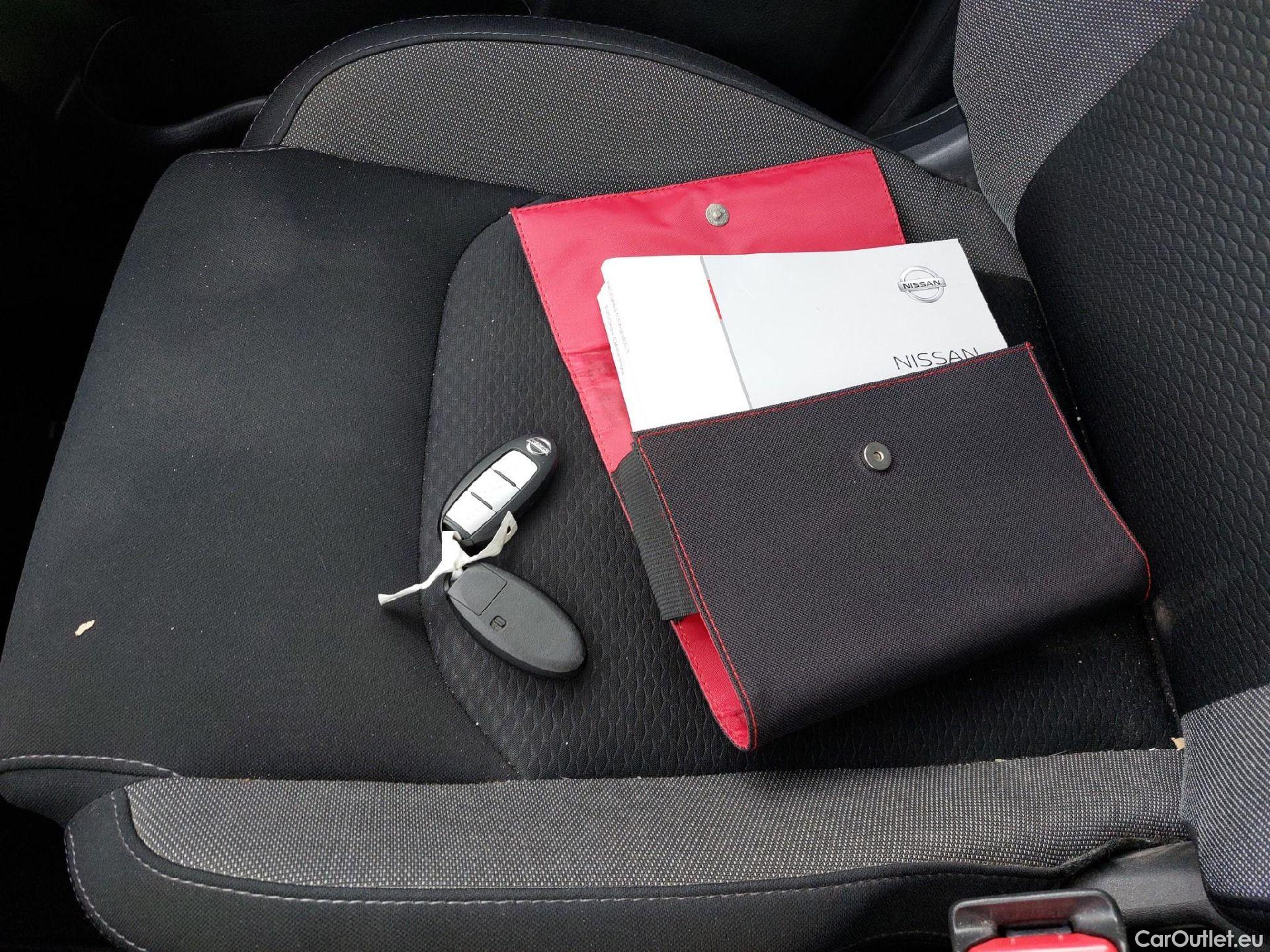  Nissan  Qashqai NISSAN  / 2017 / 5P / todoterreno DIG-T 103 kW (140 CV) E6D N-CONNECTA #1