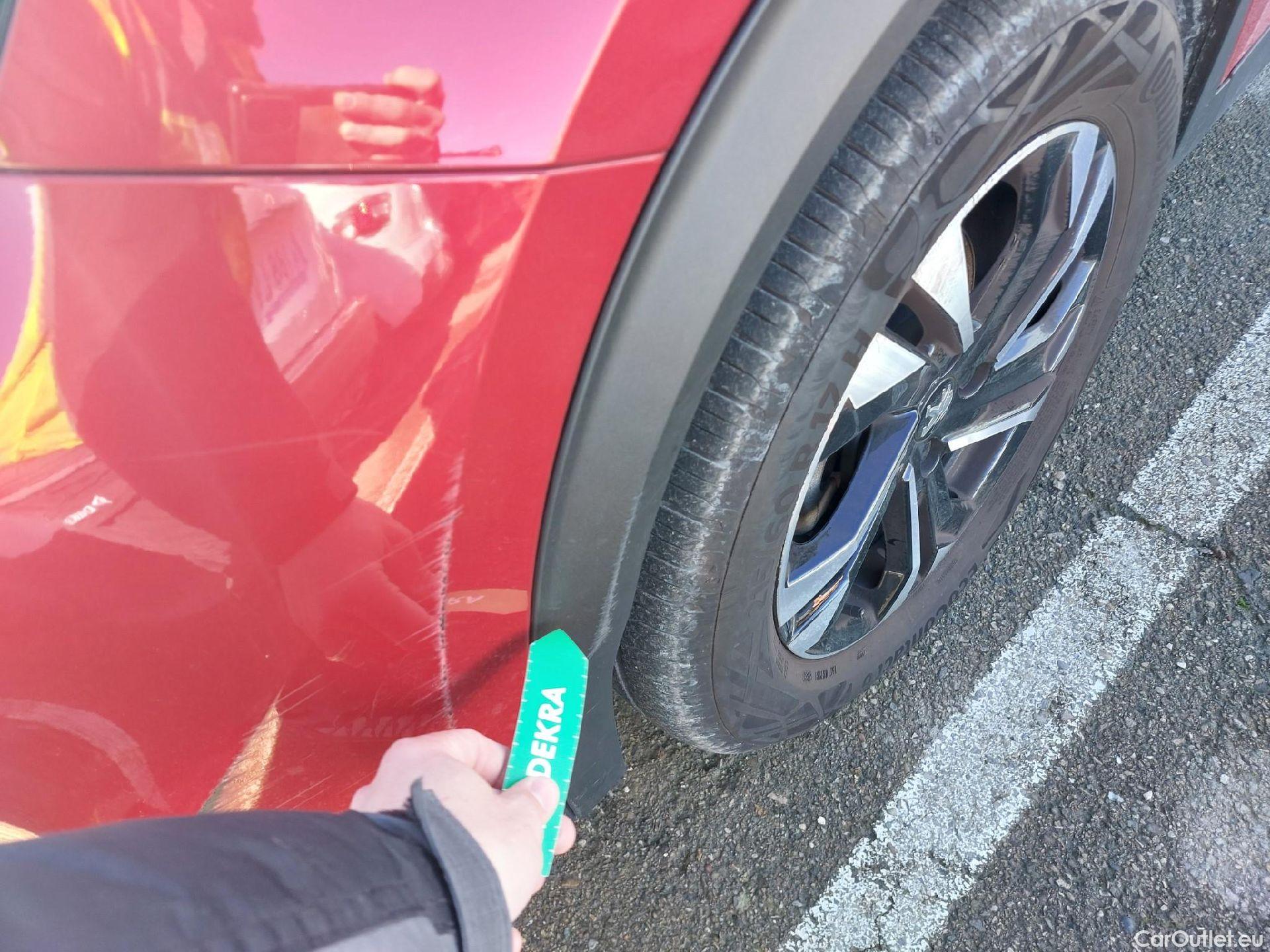  Peugeot  2008 PEUGEOT  / 2019 / 5P / todoterreno Allure Puretech 130 S&S EAT8 #5