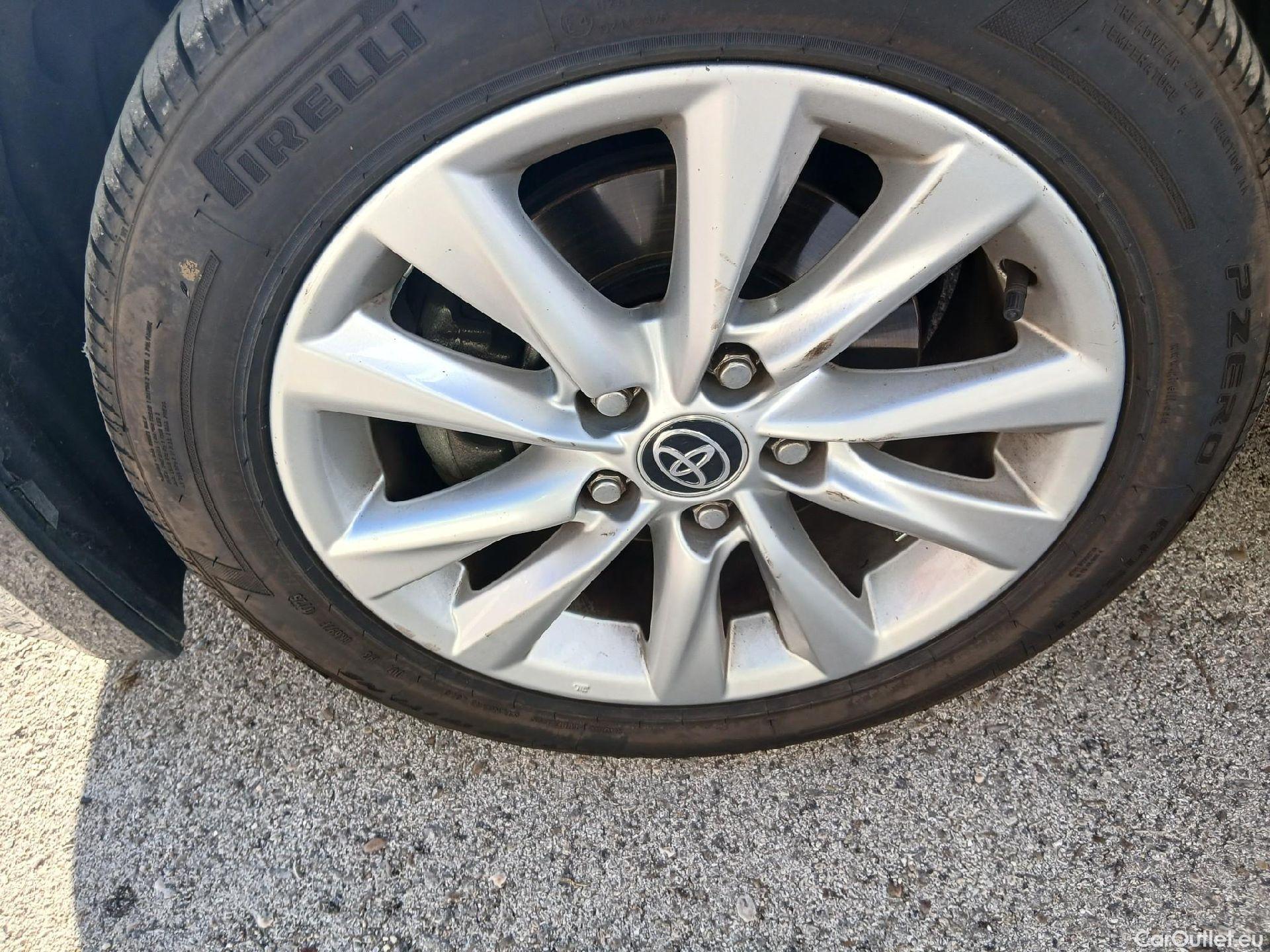  Toyota  Corolla TOYOTA  / 2019 / 5P / familiar 140H Active Plus Touring Sport #5