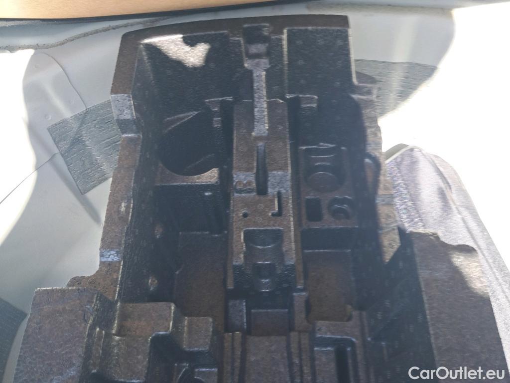  Skoda  KAMIQ SKODA  1.0 TSI 81kW (110CV) DSG Ambition (CX) #12