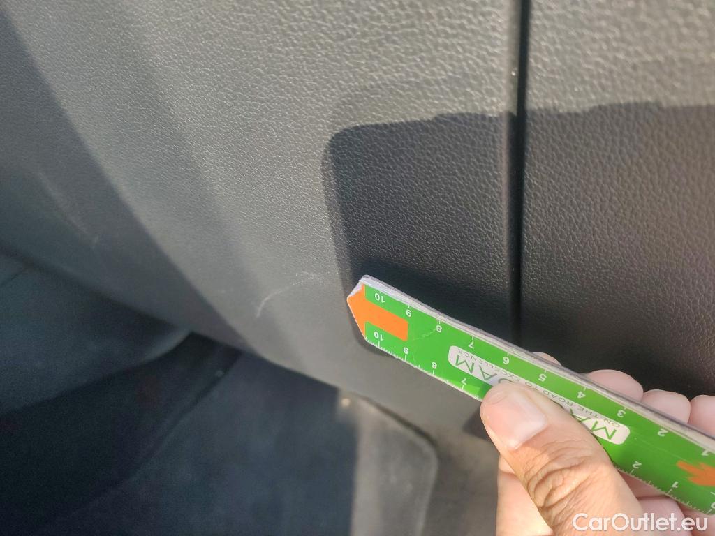  Skoda  Fabia SKODA  / 2021 / 5P / berlina con portón 1.0 TSI 70KW (95CV) Ambition (AC) #24