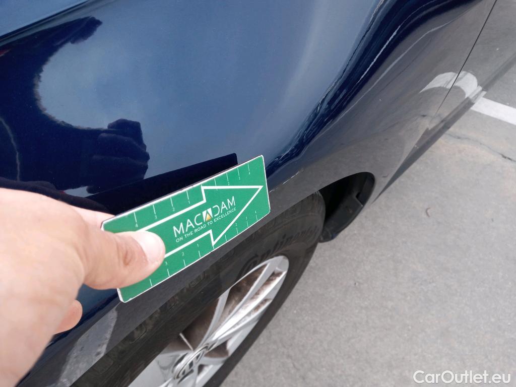  Volkswagen  Golf  VOLKSWAGEN / 2016 / 5P / berlina con portón Ready2Go 1.0 TSI 85kW (115CV) #16