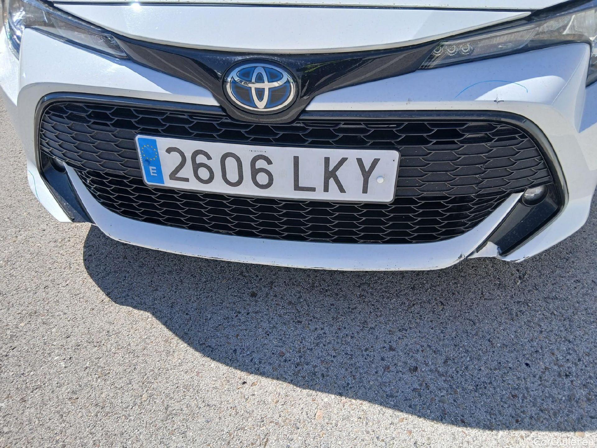  Toyota  Corolla TOYOTA  / 2019 / 5P / familiar 1.8 125H ACTIVE TECH E-CVT TOU SPORT #11