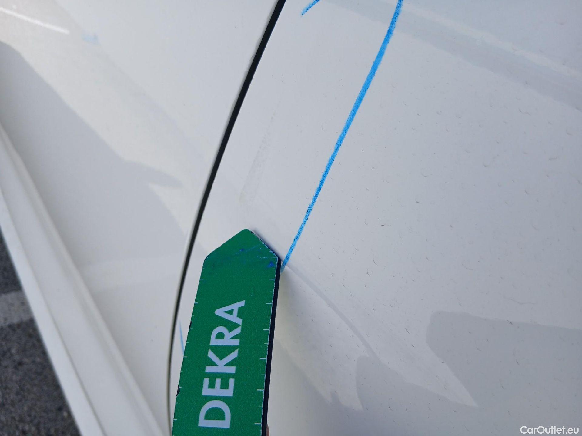  Toyota  Corolla TOYOTA  / 2019 / 5P / familiar 1.8 125H ACTIVE TECH E-CVT TOU SPORT #22