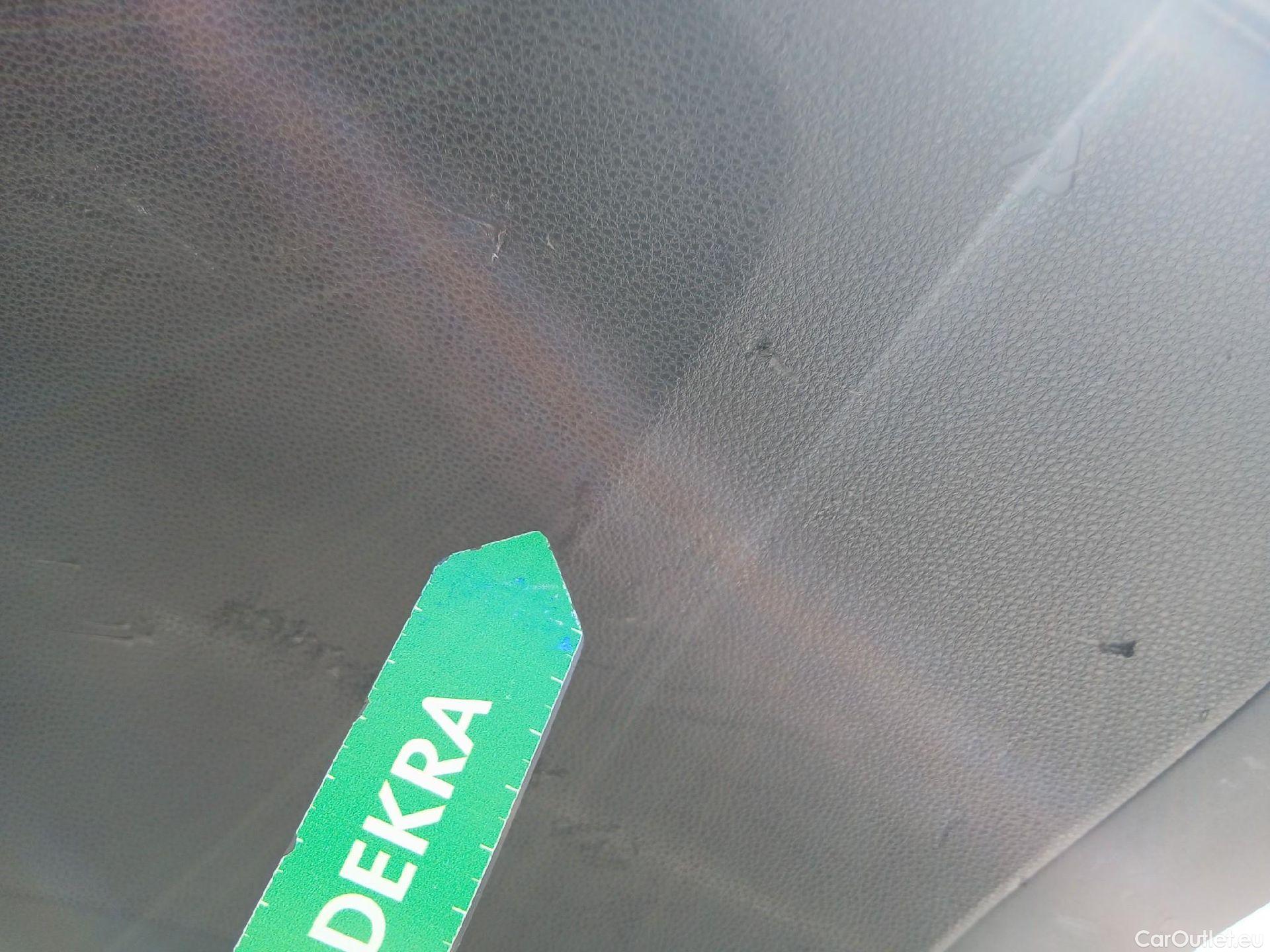  Toyota  Corolla TOYOTA  / 2019 / 5P / familiar 1.8 125H ACTIVE TECH E-CVT TOU SPORT #38