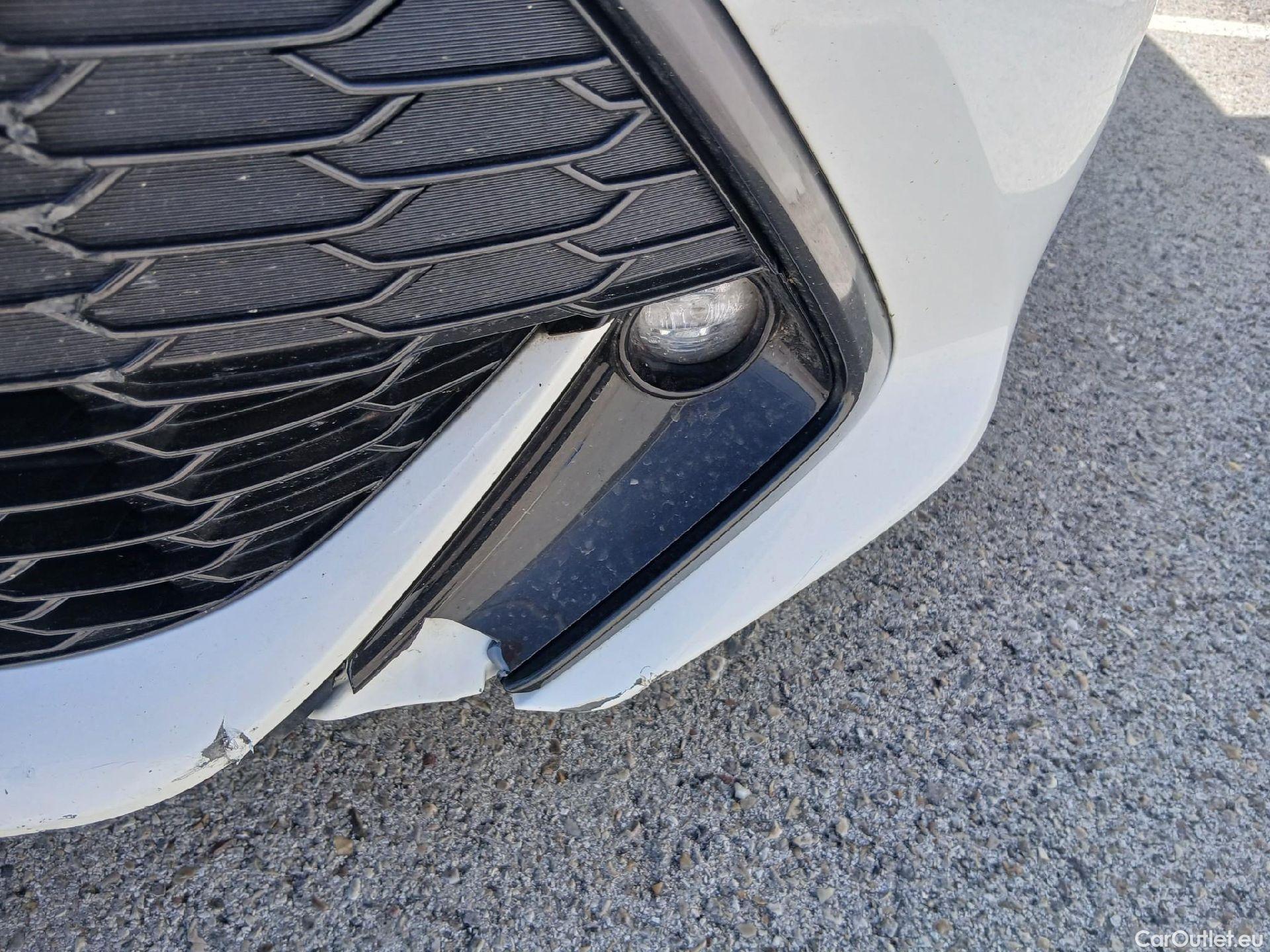  Toyota  Corolla TOYOTA  / 2019 / 5P / familiar 1.8 125H ACTIVE TECH E-CVT TOU SPORT #7