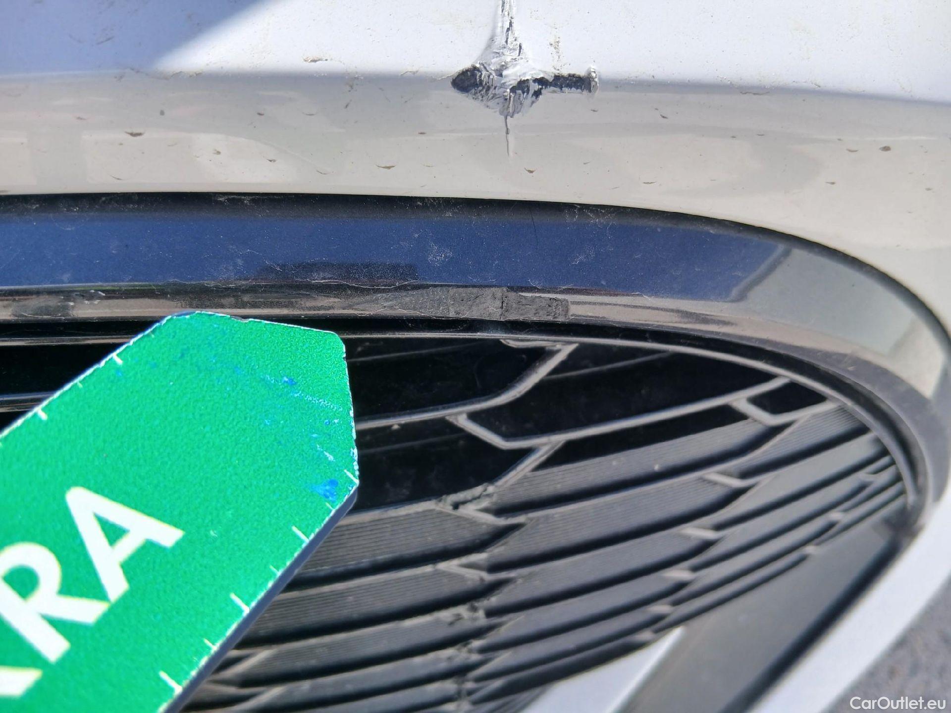  Toyota  Corolla TOYOTA  / 2019 / 5P / familiar 1.8 125H ACTIVE TECH E-CVT TOU SPORT #13