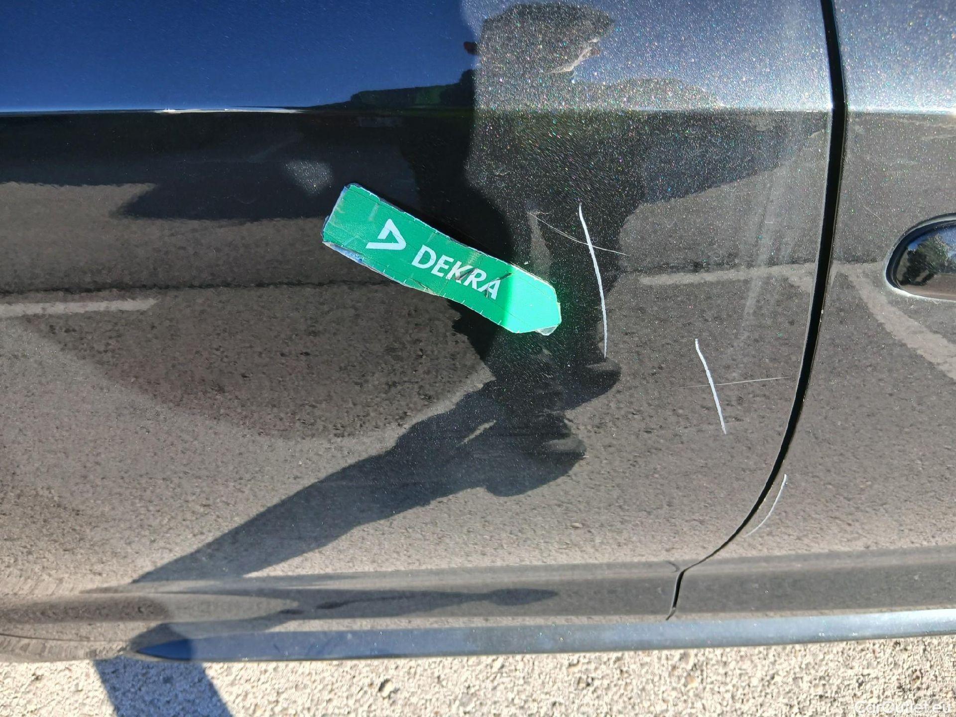  Toyota  Corolla TOYOTA  / 2019 / 5P / familiar 140H Active Plus Touring Sport #26