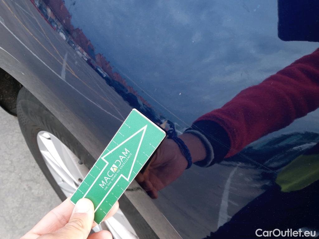  Volkswagen  Golf  VOLKSWAGEN / 2016 / 5P / berlina con portón Ready2Go 1.0 TSI 85kW (115CV) #24