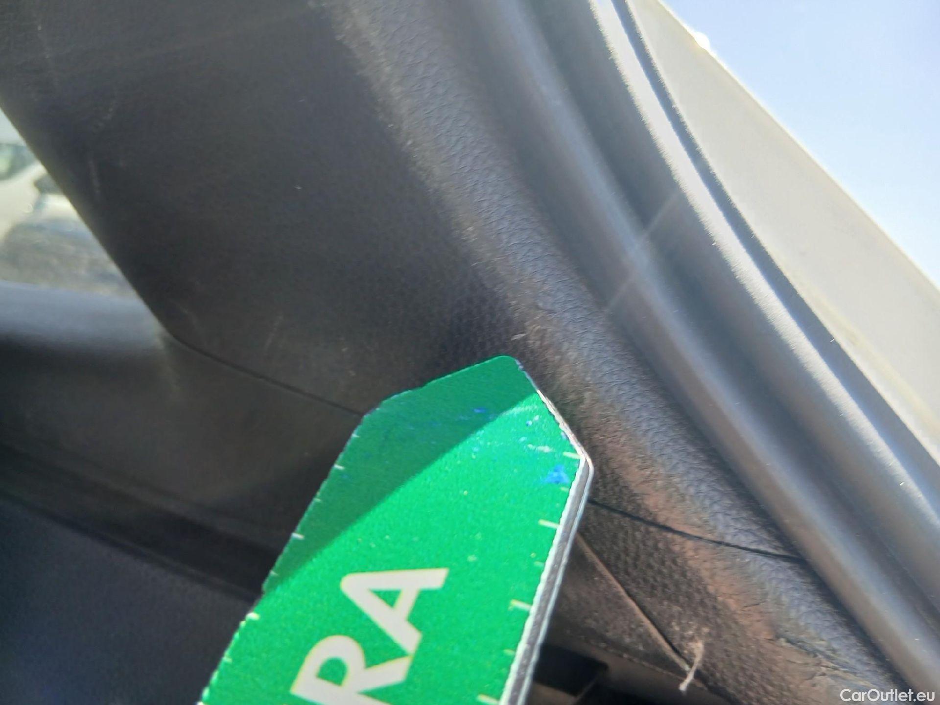  Toyota  Corolla TOYOTA  / 2019 / 5P / familiar 1.8 125H ACTIVE TECH E-CVT TOU SPORT #39