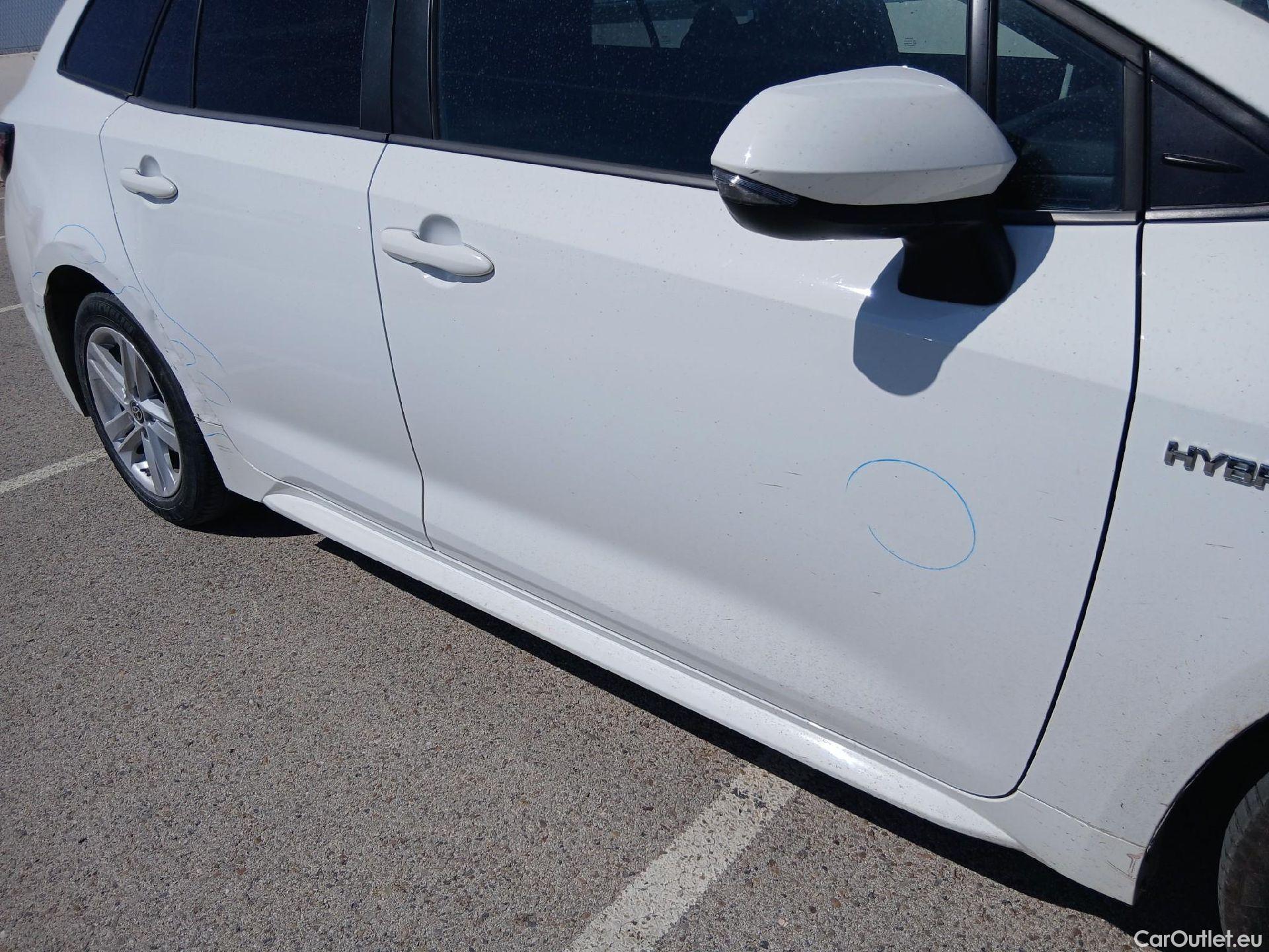  Toyota  Corolla TOYOTA  / 2019 / 5P / familiar 1.8 125H ACTIVE TECH E-CVT TOU SPORT #53