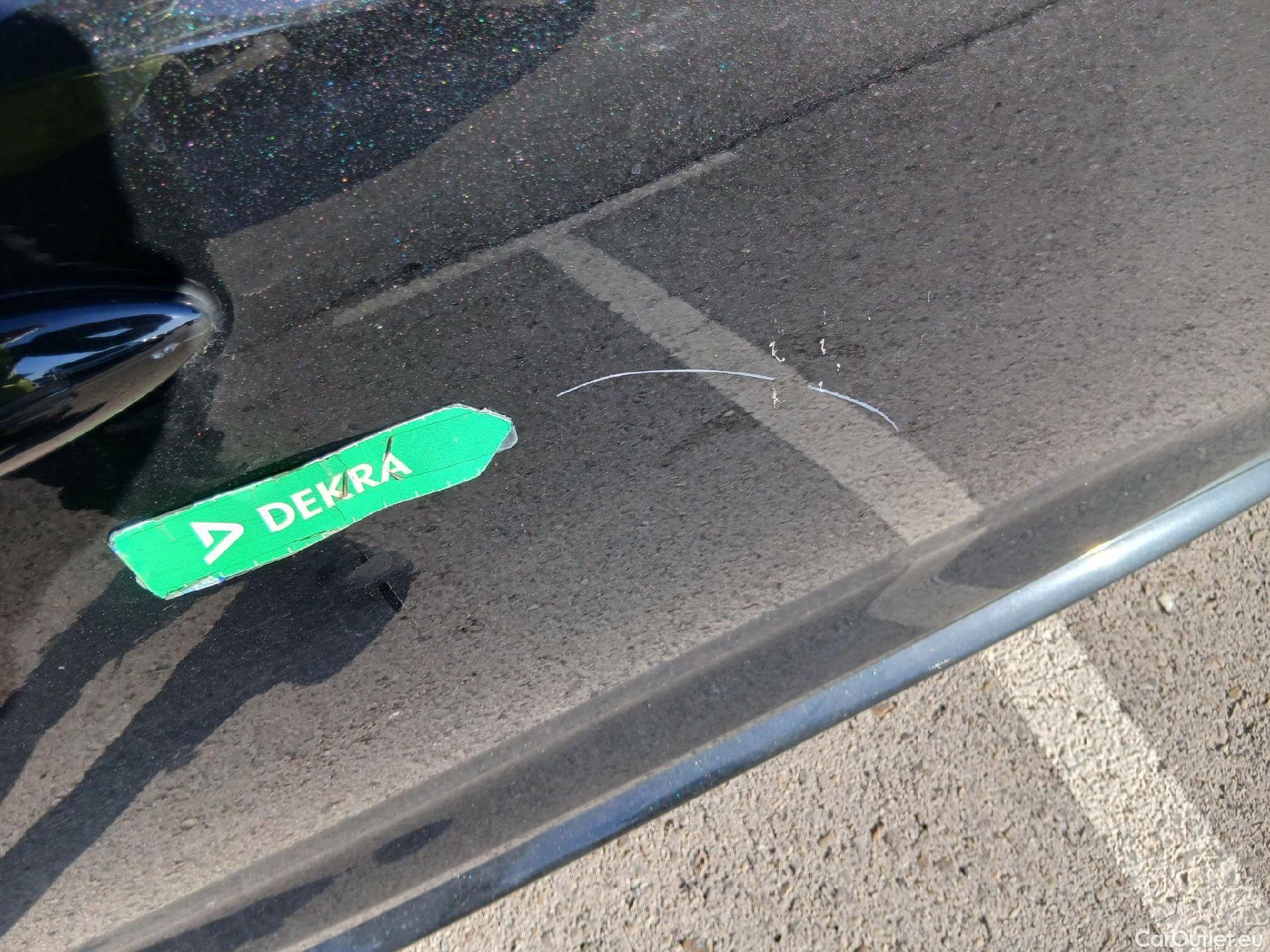  Toyota  Corolla TOYOTA  / 2019 / 5P / familiar 140H Active Plus Touring Sport #28