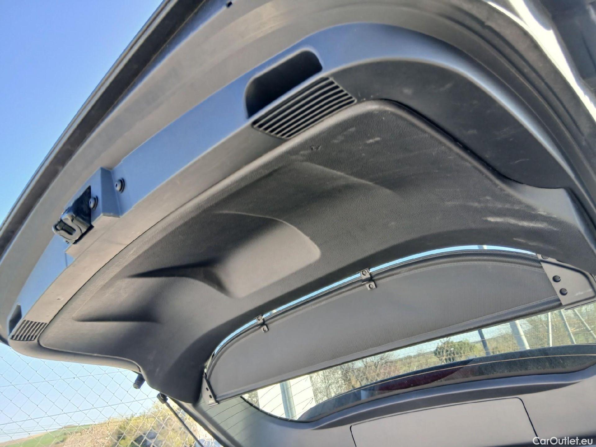  Toyota  Corolla TOYOTA  / 2019 / 5P / familiar 140H Active Plus Touring Sport #22