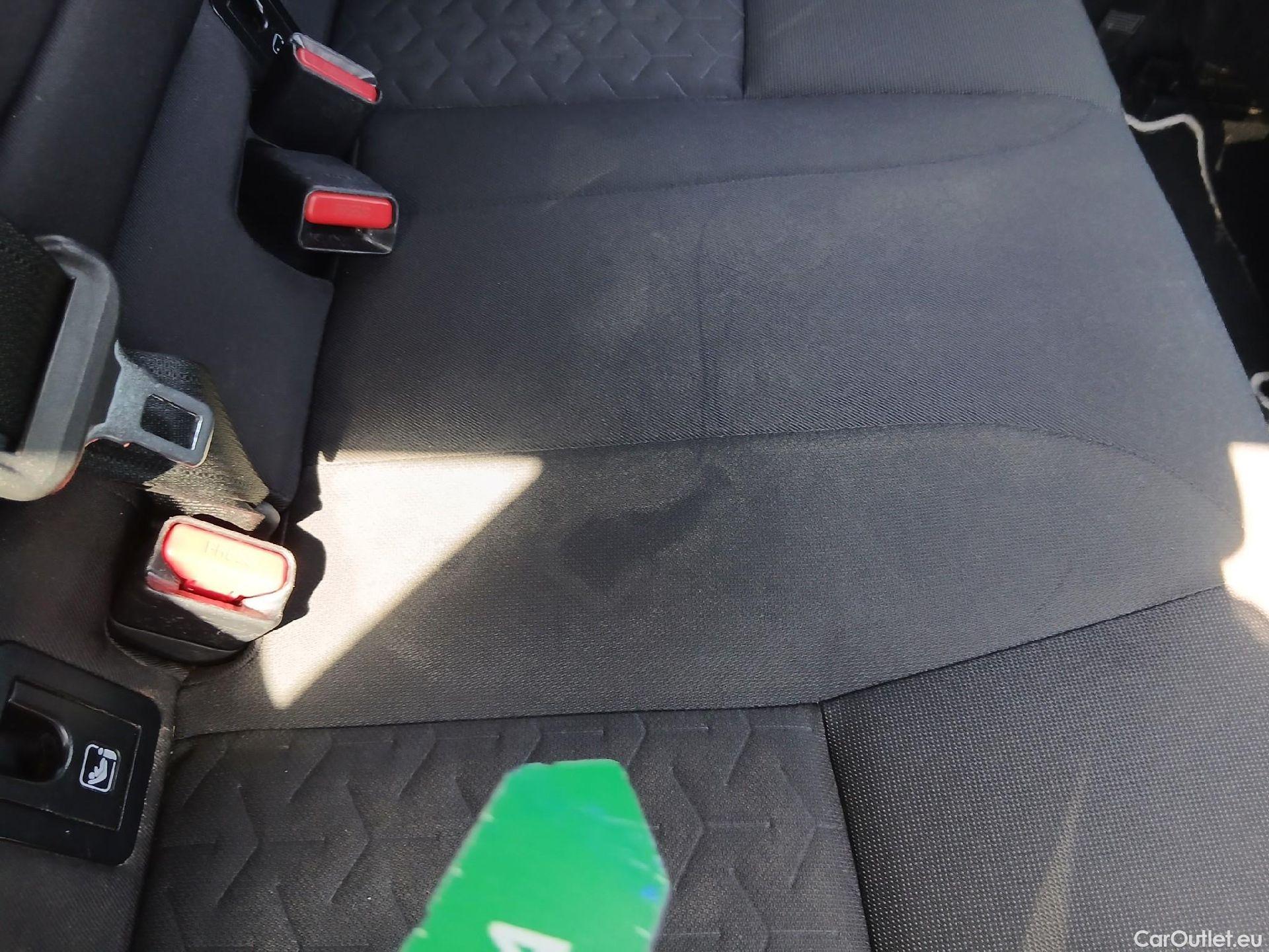  Toyota  Corolla TOYOTA  / 2019 / 5P / familiar 1.8 125H ACTIVE TECH E-CVT TOU SPORT #26