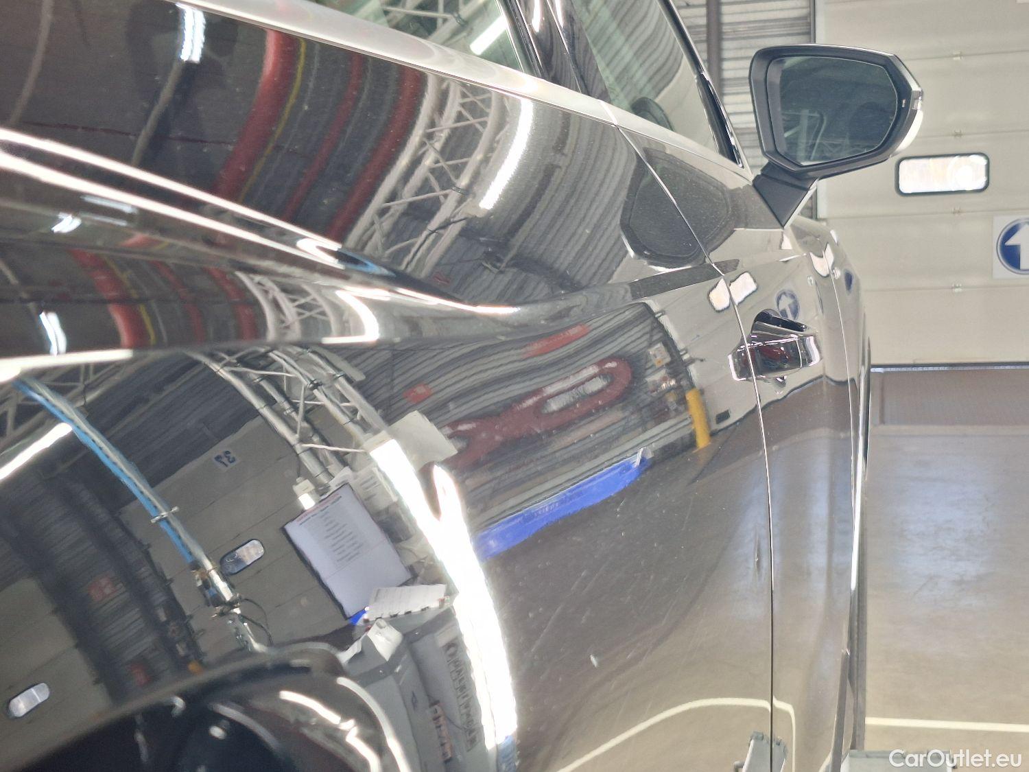  Audi  Q3 Audi,  '18, Audi  35 TDI S tronic S line Business Edition 5d #14