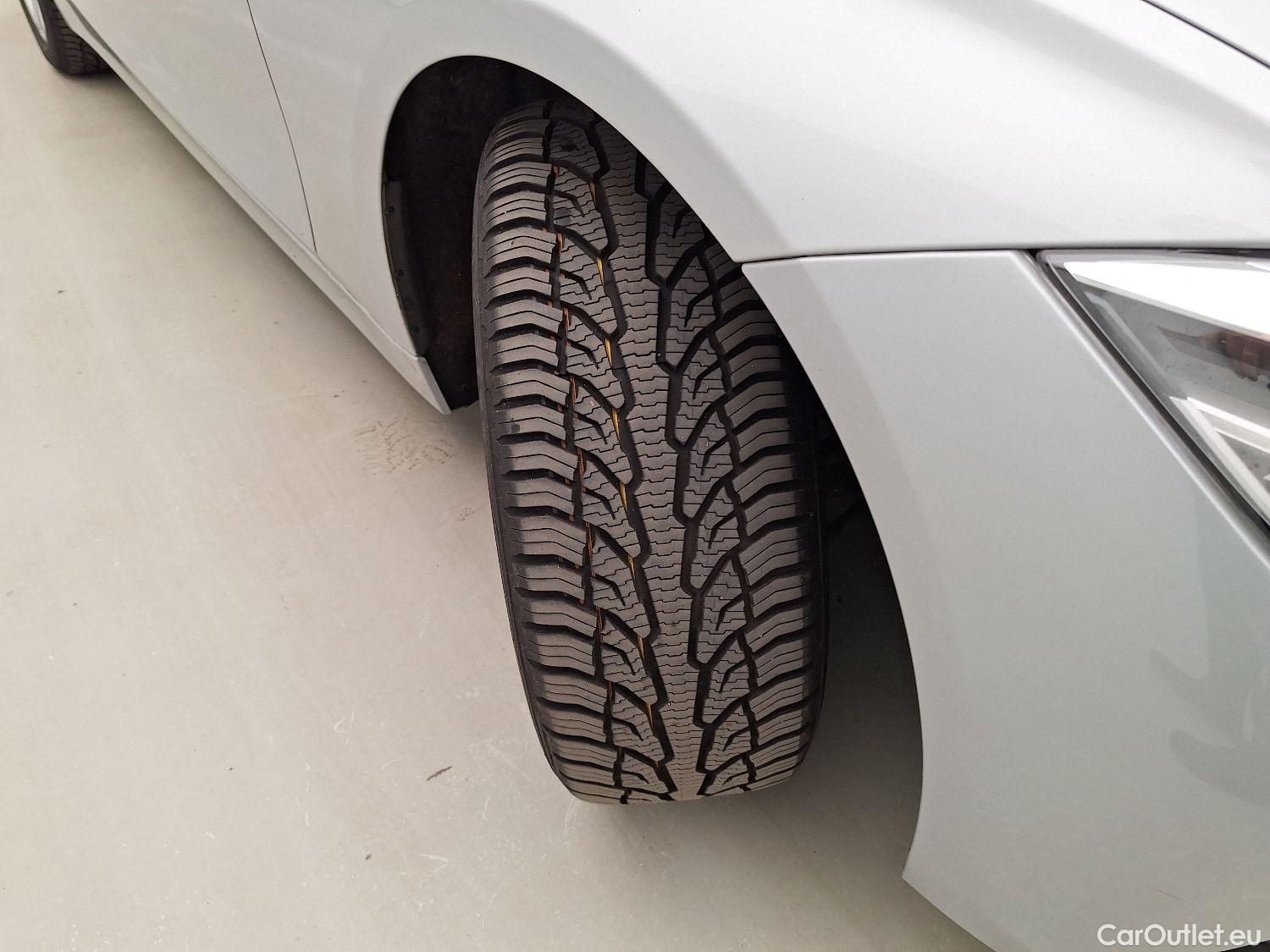  Bmw  Serie 3 BMW, 318D Touring, 318D Touring 100kW Aut. #2