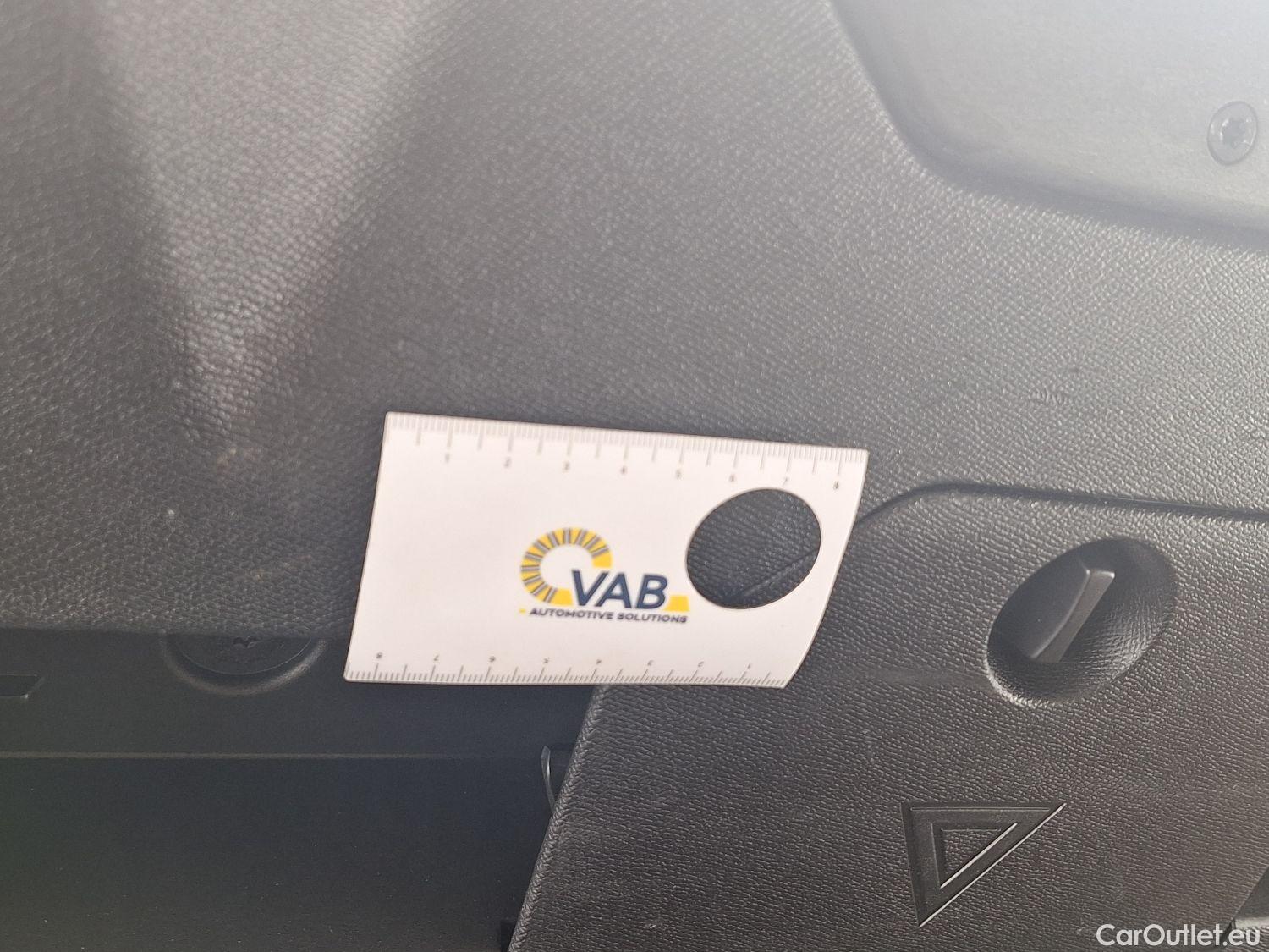  Citroen  C5 Citroën,  Aircross '18, Citroën  Aircross 1.5 BlueHDi 130 S&S EAT8 Bus.  #103