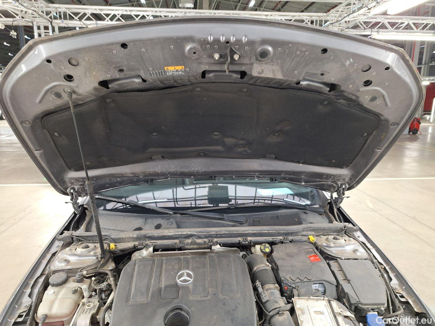  Mercedes  A-Klasse Mercedes, A-Class '18, Mercedes-Benz  A 180 d DCT Launch Edition  #35