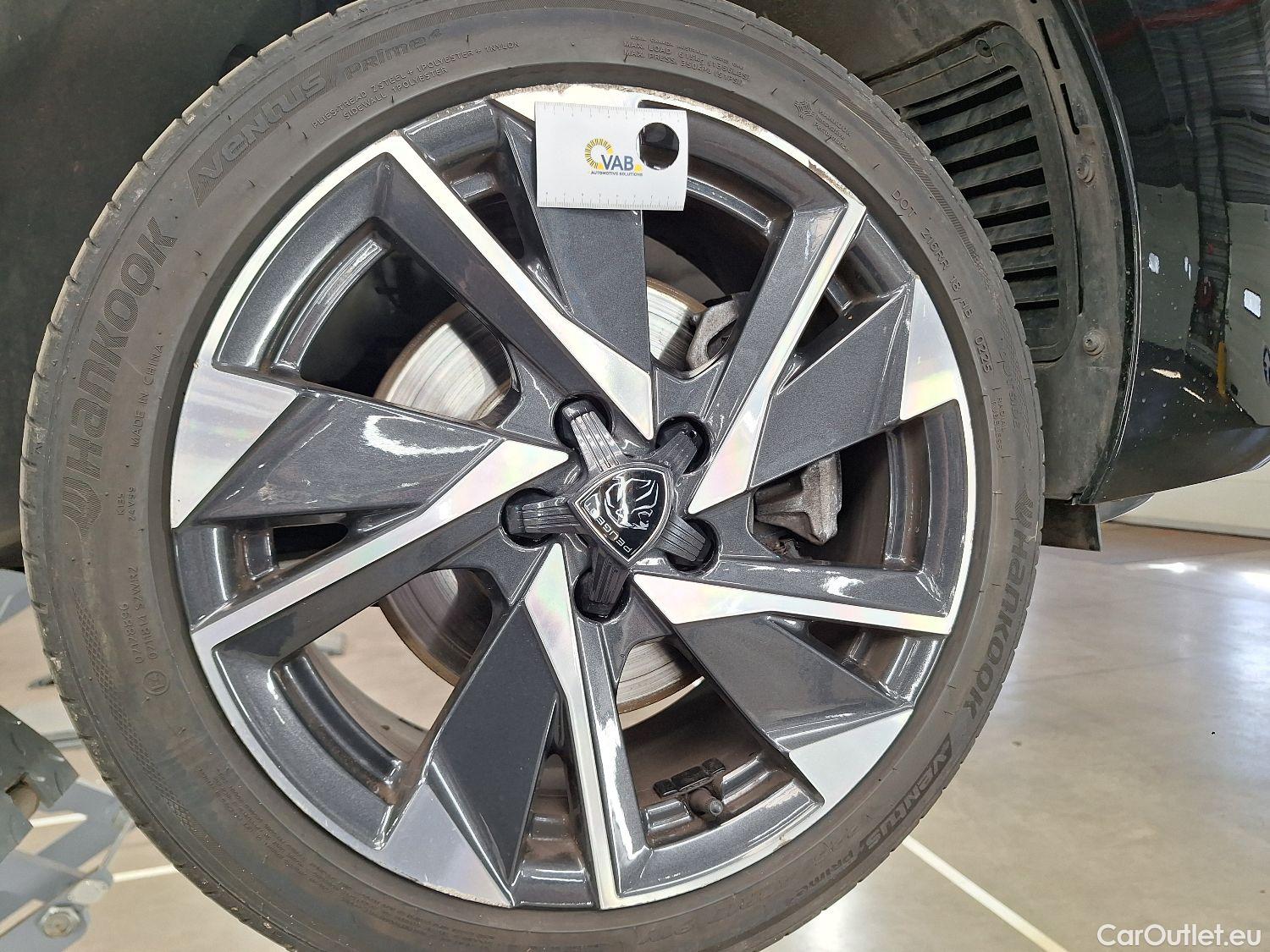  Peugeot  308 Peugeot,  '21, Peugeot  1.5 BlueHDi 130 S&S EAT8 Allure Pack 5 #1