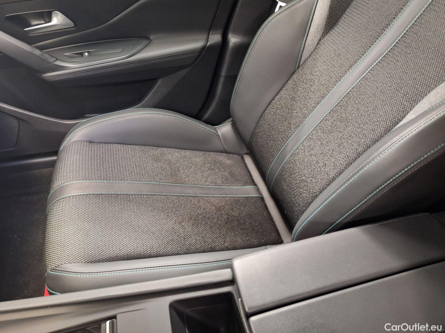  Peugeot  308 Peugeot,  '21, Peugeot  1.5 BlueHDi 130 S&S EAT8 Allure Pack 5 #30