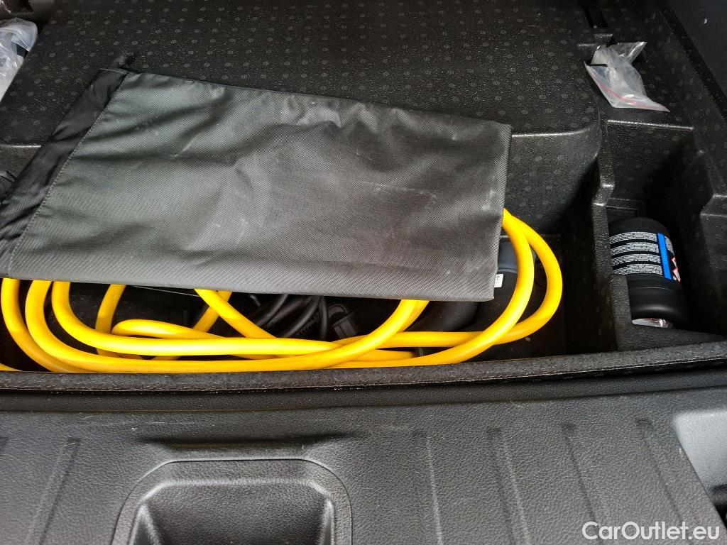  Alfa Romeo  TONALE ALFA ROMEO  / 2022 / 5P / SUV 1.3T PHEV 280 AT6 Q4 Edizione Speciale(SP) #10