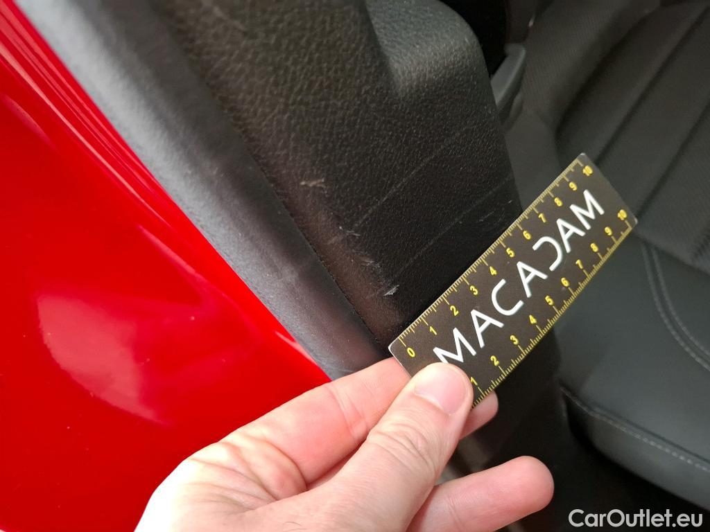  Alfa Romeo  TONALE ALFA ROMEO  / 2022 / 5P / SUV 1.3T PHEV 280 AT6 Q4 Edizione Speciale(SP) #9