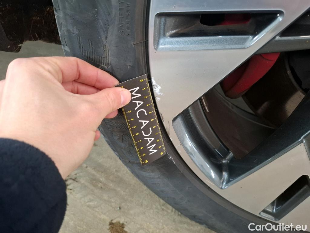  Audi  Q8  Sportback e-tron 50 quattro S line 95kWh BVA #13