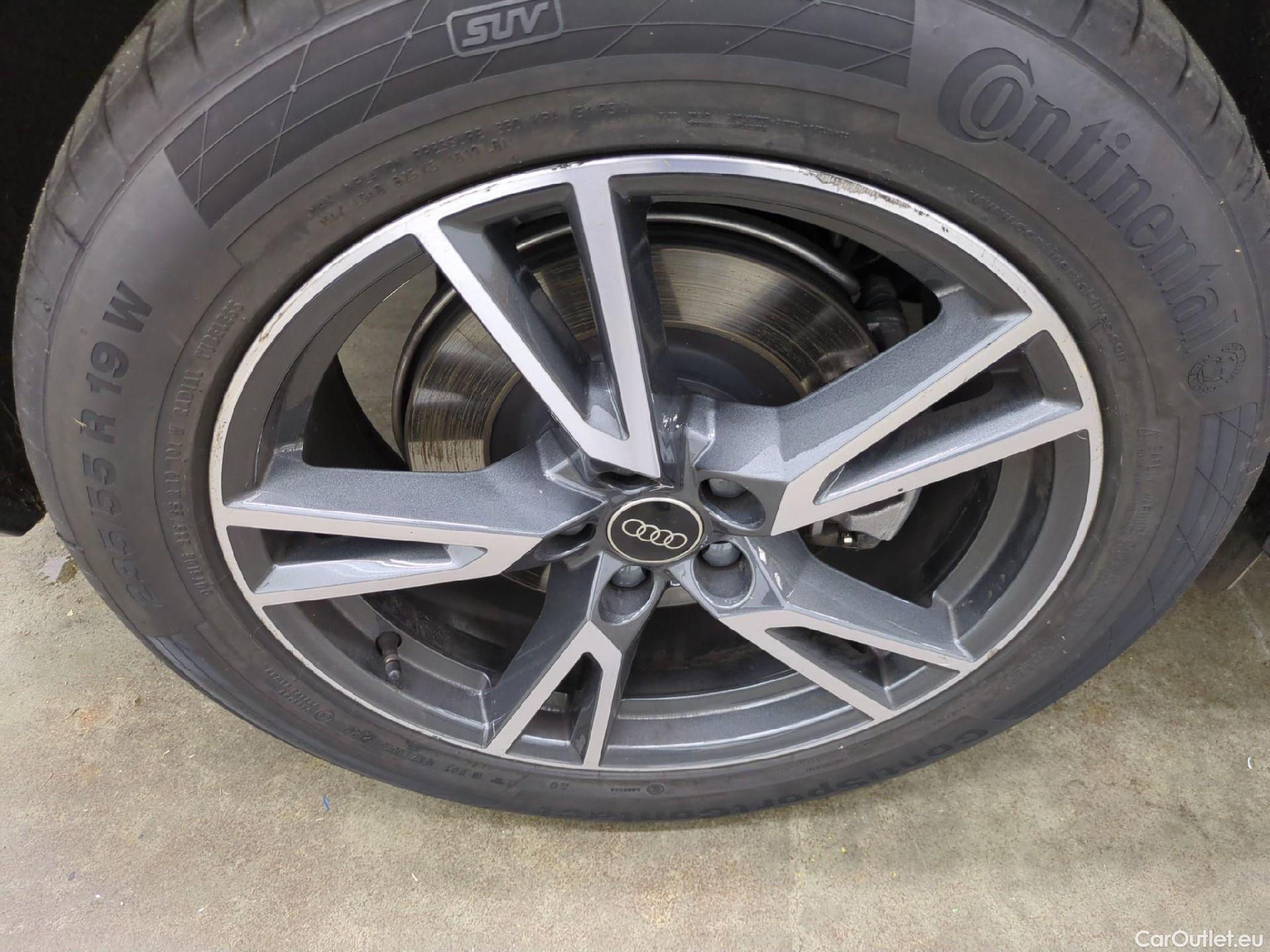  Audi  Q5 AUDI  / 2020 / 5P / SUV 50 TFSI e 299 QTT S TRONIC 7 AVUS #13