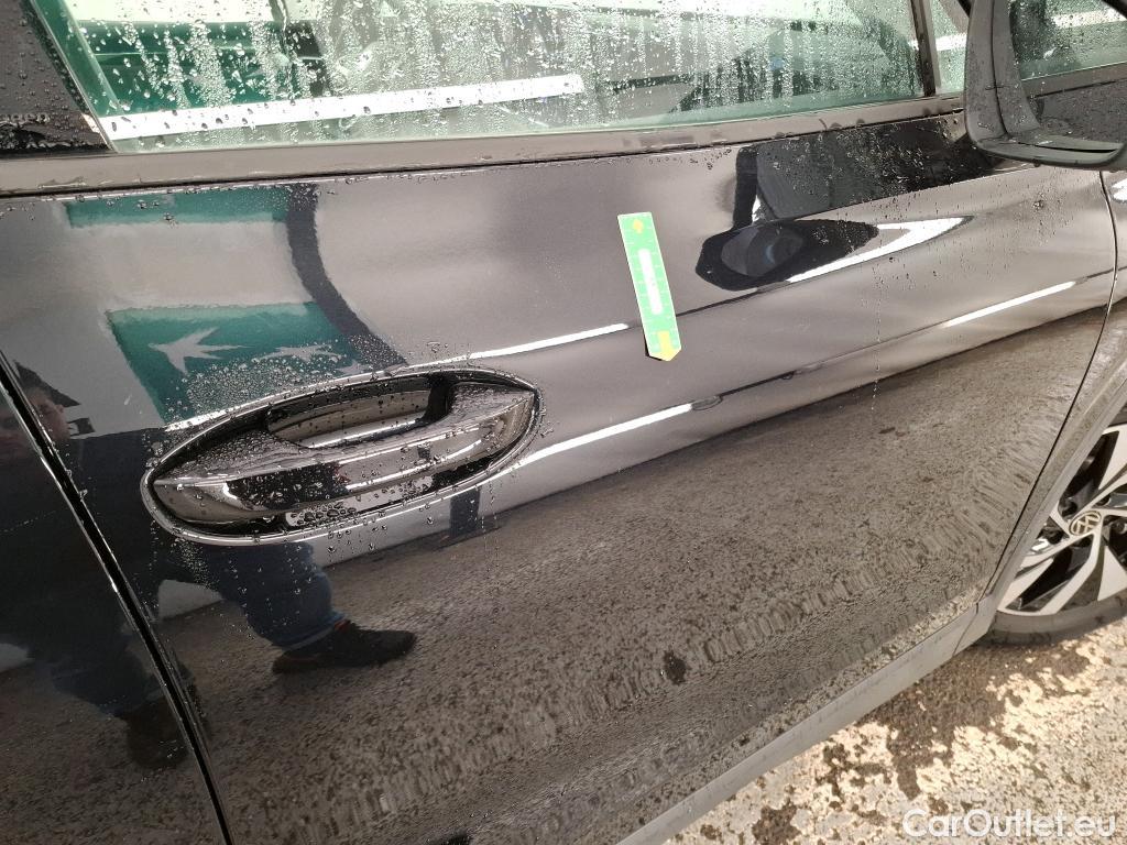  Land Rover  Discovery VOLKSWAGEN Tiguan / 2023 / 5P / SUV 2.0 TDI 150 DSG7 LIFE PLUS #1