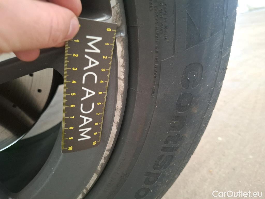  Mercedes  G-Klasee MERCEDES-BENZ GLC Coupe / 2019 / 5P / Coupé GLC 300 e AMG Line 4Matic #72