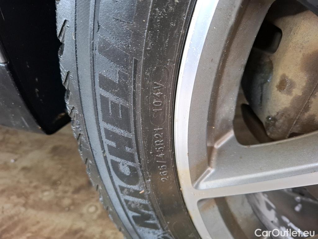  Land Rover  Range Rover LAND ROVER  Velar / 2017 / 5P / SUV 2.0 P400e PHEV BVA R-Dynamic SE #4