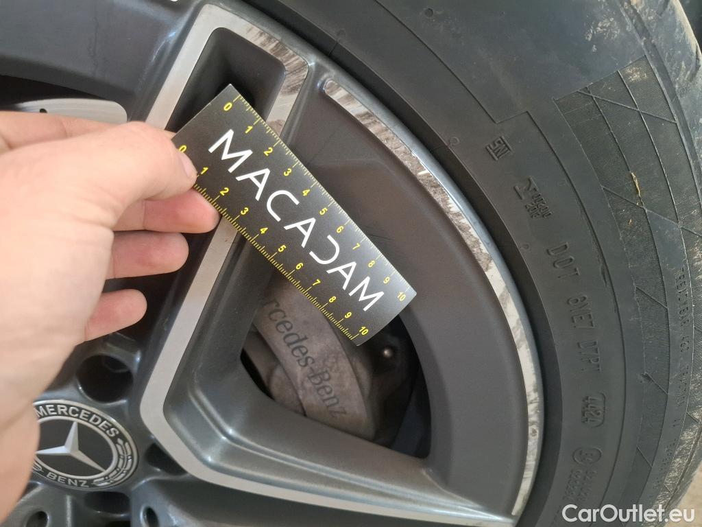  Mercedes  G-Klasee MERCEDES-BENZ GLC Coupe / 2019 / 5P / Coupé GLC 300 e AMG Line 4Matic #59