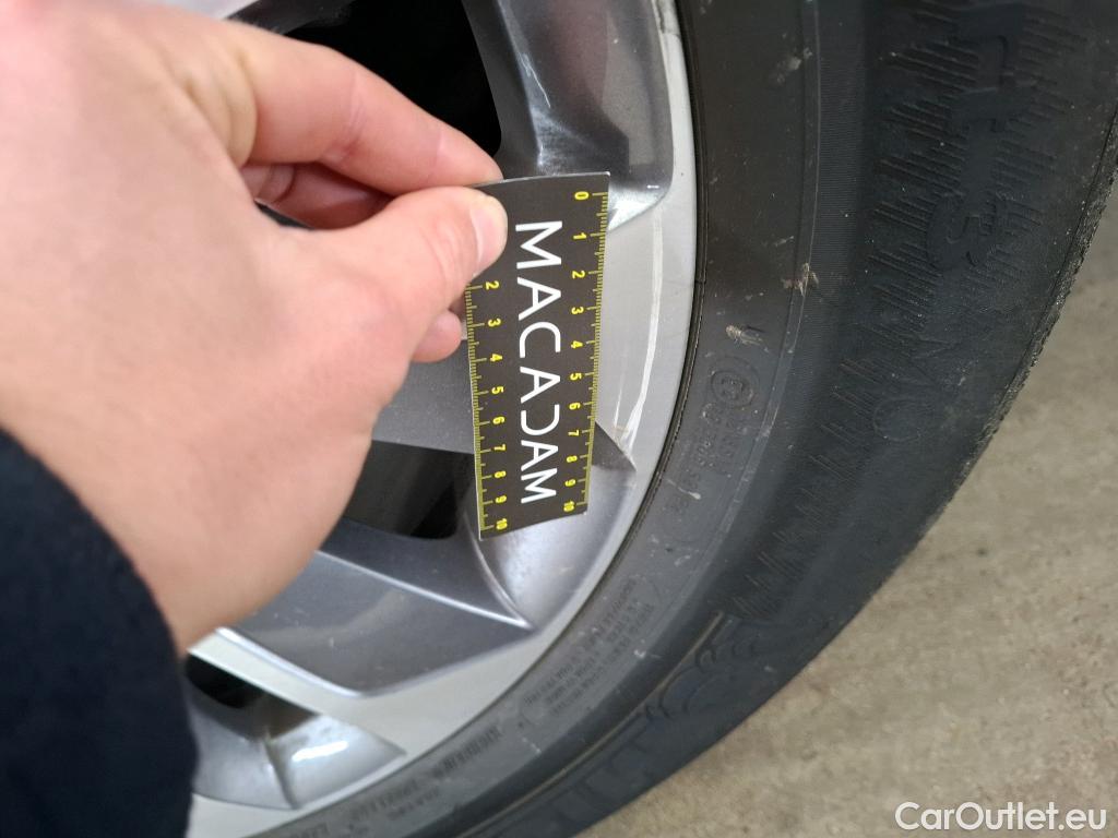  Mercedes  G-Klasee GLE / 2019 / 5P / SUV GLE 350 e 4MATIC Avantgarde Line #41