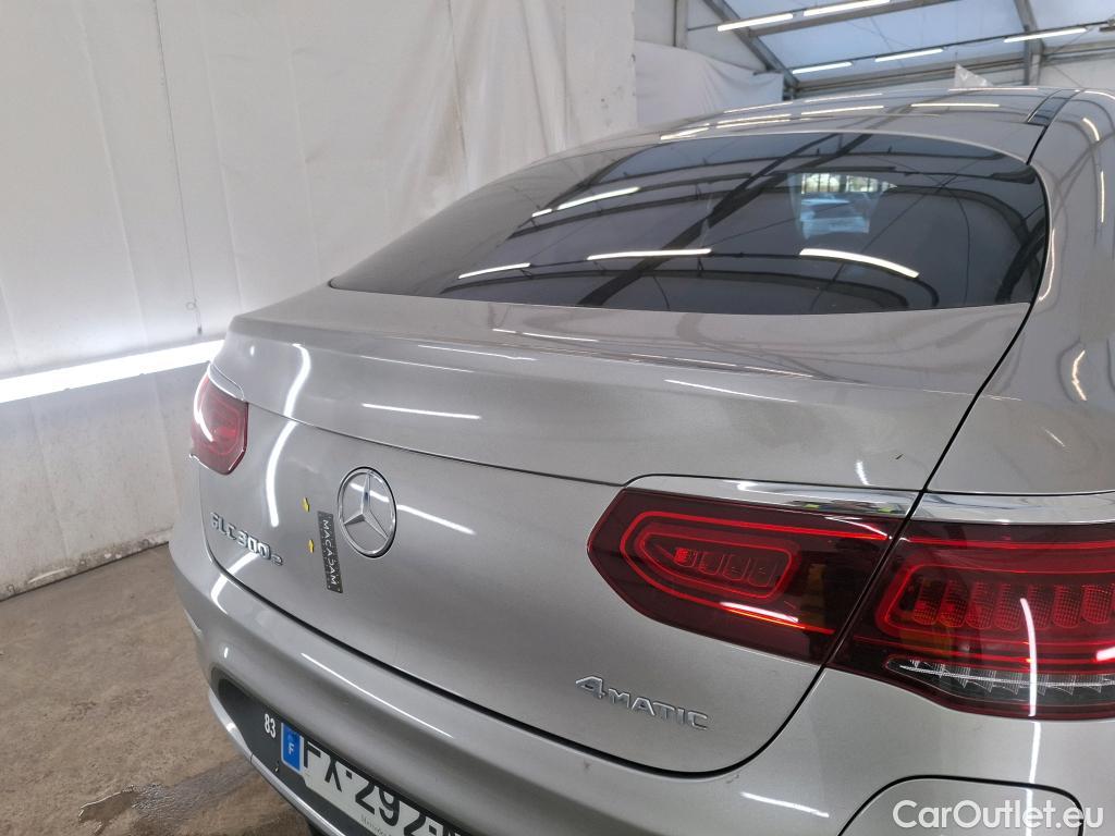  Mercedes  G-Klasee MERCEDES-BENZ GLC Coupe / 2019 / 5P / Coupé GLC 300 e AMG Line 4Matic #80