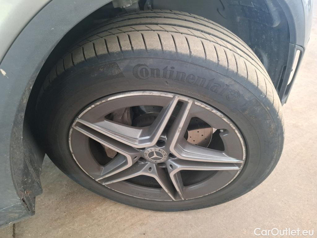  Mercedes  G-Klasee MERCEDES-BENZ GLC Coupe / 2019 / 5P / Coupé GLC 300 e AMG Line 4Matic #16